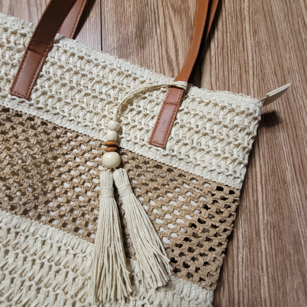 Neutral Straw Tote Bag with Tassel - Picture 2 of 7